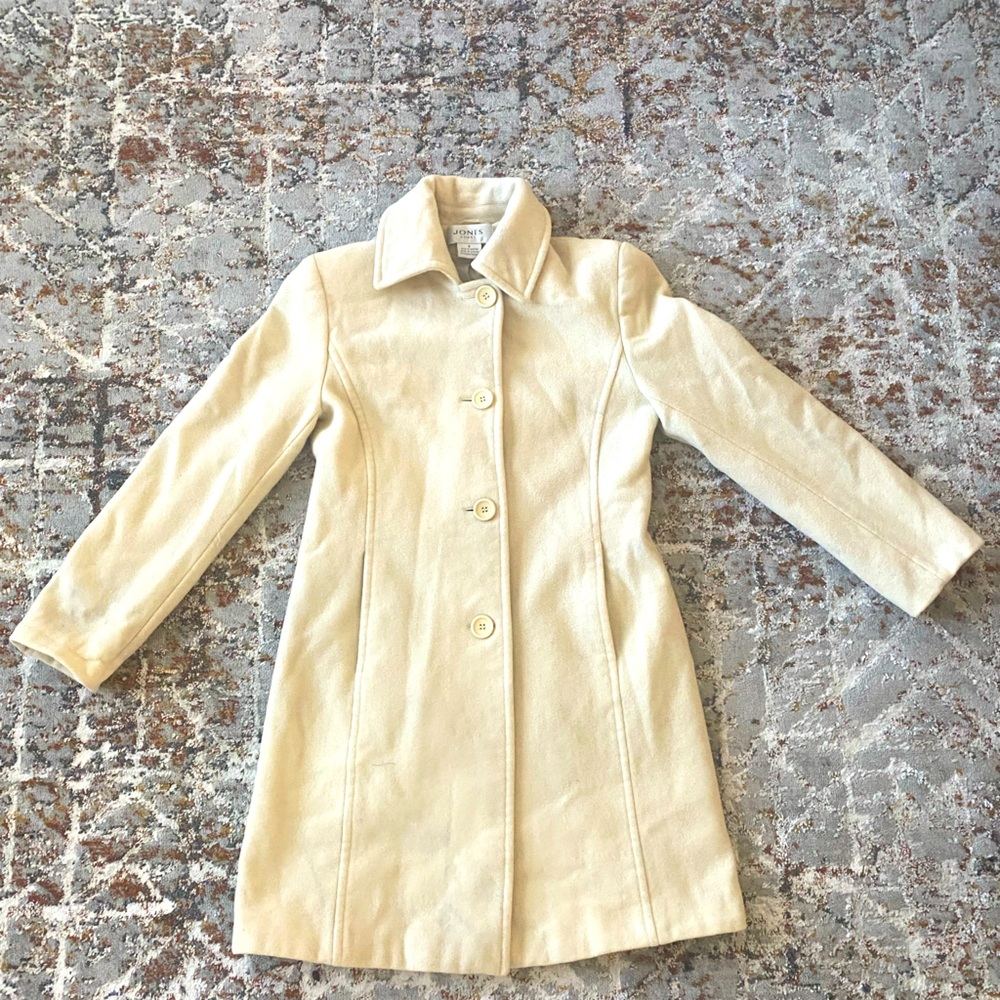 Not brand name
Tan
6 (Small)